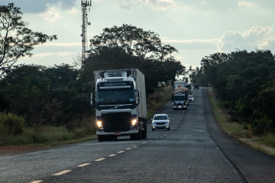 Veículos de grande porte são proibidos de rodar em rodovias mineiras no Carnaval