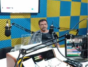 Prefeito Olívio concede entrevista às rádios de Bambuí