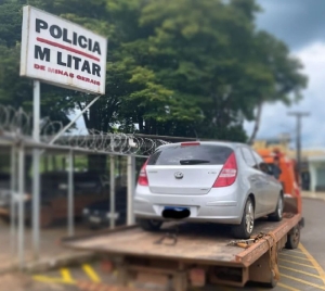 Em Bambuí: Homem é preso com carro clonado