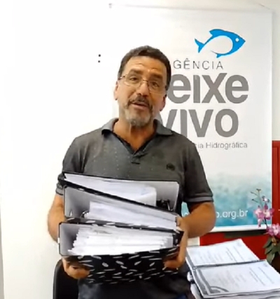 Entrega do pedido de obra da ETE na Agência Peixe Vivo