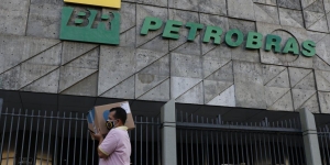 Petrobras reajusta preços da gasolina e do diesel para distribuidoras